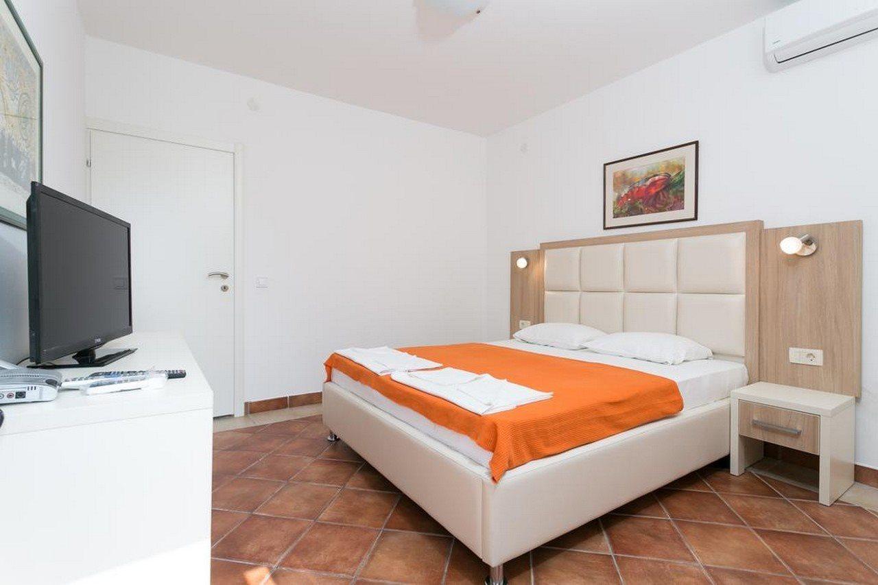 Milan'S Apartments Sveti Stefan Εξωτερικό φωτογραφία