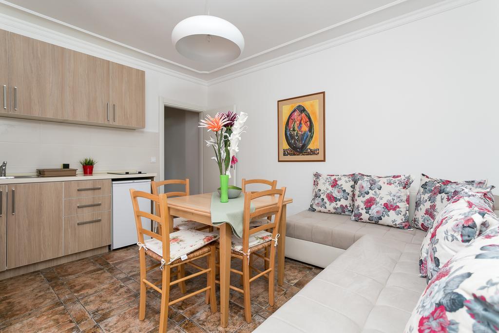 Milan'S Apartments Sveti Stefan Εξωτερικό φωτογραφία