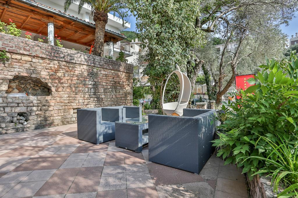 Milan'S Apartments Sveti Stefan Εξωτερικό φωτογραφία